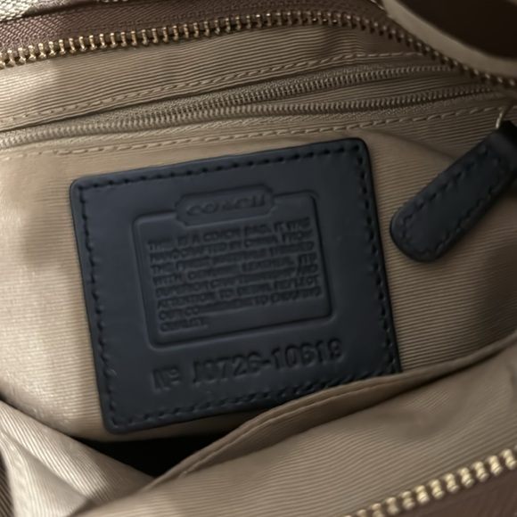 Coach purse - Picture 7 of 10